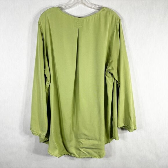 Soft Surroundings Plus Size 1X Top Light Green V Neck Pearl Button Lyocell 1618 - Picture 2 of 9